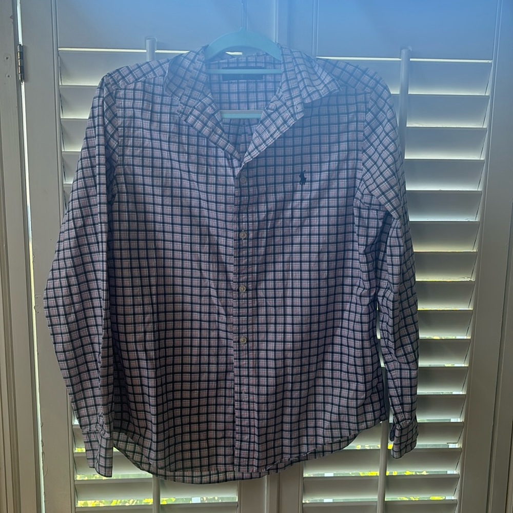 Boys buttons down- read size description